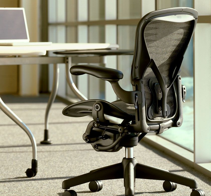 На что обратить внимание при выборе офисного кресла?